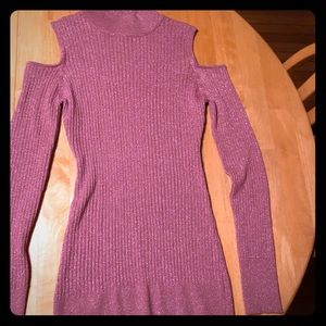 Long sleeve stretch sweater with cold shoulders XL